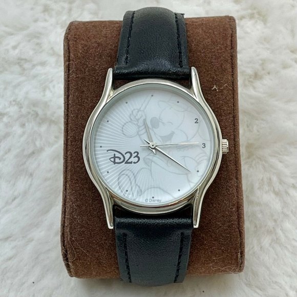 Disney D23 Member Exclusive Marching Mickey Mouse Women Quartz Watch main image 5